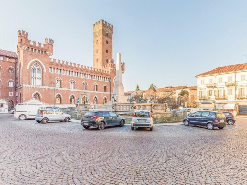 Location Turistic Monolocale Nel Parco Del Santuario Leilighet Asti Eksteriør bilde